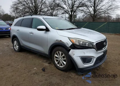 2016 Kia Sorento Lx z USA, uszkodzony, nr VIN 5XYPGDA53GG013289